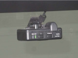 ドライブレコーダーのリア撮影用カメラです。車体後方の映像をバッチリ記録します。