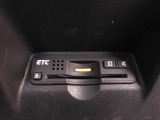 【ETC車載器】装備が装備されています。セットアップ(費用別途)後にお渡ししとなります。 最新の「ETC2.0」に対応した機種などをご希望の際(別途費用必要)にはお気軽にお問い合わせください。