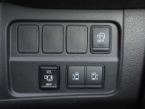 両側オートスライドドアで乗り降りスムーズです☆運転席からボタンで開閉操作とインテリジェントキーのボタンでも開閉操作が出来て便利です♪
