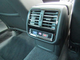 3ゾーンオートエアコンで運転席・助手席側と異なった温度設定が可能になりました!