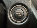 エンジン始動・停止もプッシュボタン方式で使いやすいです。