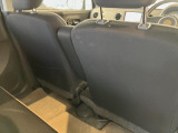 フロントシートの背面も汚れは少なく、キレイな状態です。
