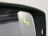 スバルリヤビークルディテクション(後側方警戒支援システム)。車線変更時に衝突の危険がある場合にはドアミラー内側のLEDインジケーターや警報音で注意を促します!
