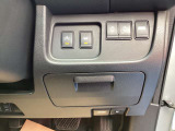 ボタン一つで自動開閉出来る左右オートスライドドア装備!!リモコンキーやドアからでも操作できます。