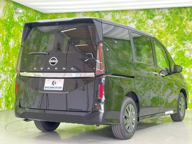日産 セレナ 2.0 X の中古車詳細 (登録済未使用車, ダイヤモンド