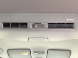 サーキュレーター付きで、車内の空気を循環、温度も均一に保たれて快適です。