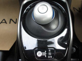 e-POWERは、“自ら発電する電気自動車”。モータードライブの楽しさと燃費性能の両立を実現しました。
