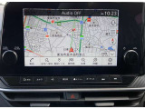 NissanConnect ナビゲーションシステム(地デジ内蔵)(9インチワイドディスプレイ、ハンズフリーフォン、VICS(FM多重)、ボイスコマンド、Bluetooth対応、USB接続、HDMI接続、Apple ・Android Auto携機能)