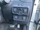 運転席右側に各種スイッチがあります!