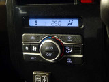 【オートエアコン】エアコンは、温度設定を行えば面倒な操作が不要のオートエアコンです☆季節を問わず快適な室内を作ってくれます!