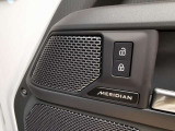 【MERIDIAN】ブランド発祥の地でもあるイギリスのオーディオメーカー【MERIDIAN】ジャガーの純正スピーカーとしても採用。快適なドライブの演出にもなります。