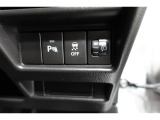 対向車に配慮することが出来る、ヘッドライトの光軸調整機能付。
