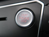 ●Start/Stop●ブレーキを踏みボタンを長押しするだけで、キーの抜き差しなく簡単にエンジンをかける事が出来ます。