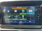 v7インチワイドディスプレイ採用ラジオ、アラウンドビューモニターも表示。Bluetoothでスマホアプリとも連携しオーディオ再生も可能です。