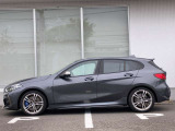 BMW Premium Selection 2年間走行距離無制限保証、安心もBMWクオリティ。BMWメカニックによる360度チェックの納車前点検。交換基準に達した部品があれば、BMW純正部品だけを使用し整備した後にお引渡しします。