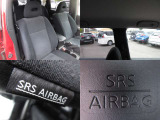 運転席・助手席SRSエアバッグは勿論ですが、サイド&カーテンエアバッグも装備しておりますので、万が一の際には大切な乗員を保護してくれます☆