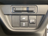 テールゲートはスイッチ操作で車内からでも開け閉めができます。外での操作は「ハンズフリーアクセス機能」を使って、Hondaスマートキーを持っているだけで、手を使わずテールゲートが開閉可能です。