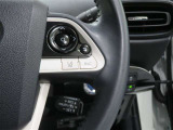 ステアリングスイッチ右側 メーター操作スイッチ、LDAスイッチ、車間距離切替スイッチ、クルーズコントロールスイッチ。 ハンドルから手を離さなくても操作ができます!