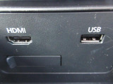 CD/DVDのほか、USB接続ポートにHDMI端子を装備しています。スマートフォンやミュージックプレーヤーなどの接続に最適です。もちろんブルートゥース接続にも対応しています!