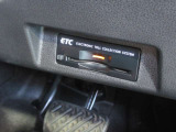 ETC車載器装着車。高速道路・首都高速料金所等で便利です。
