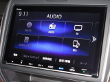 ナビゲーションはギャザズ9インチメモリーナビ(VXM-237VFNi)を装着しております。AM、FM、CD、DVD再生、Bluetooth、音楽録音再生、フルセグTVがご使用いただけます。
