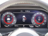 アドバンスドドライブアシストディスプレイ12.3インチカラーディスプレイ(パワーメーター、エネルギーフローメーター、バッテリー残量計、時計、外気温表示)