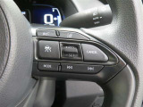 ステアリングスイッチ右側 車間距離切替スイッチ、LTAスイッチ、クルーズコントロールスイッチ、オーディオスイッチ。 ハンドルから手を離さなくても操作ができます!