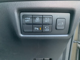 電動リアゲートは運転席からでも操作可能。