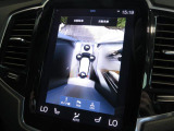 360°ビューカメラ搭載で、駐車時の前後左右の確認をすることが出来ます。