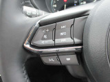 ハンドルには、オーディオをコントロールできるスイッチが付いております♪運転中でもハンドルから手を離すことなくオーディオ操作が可能です!安全運転にも役立ちます。
