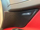 【MERIDIANサラウンドサウンド】ブランド発祥の地でもあるイギリスのオーディオメーカー【MERIDIAN】ジャガーの純正スピーカーとしても採用。快適なドライブの演出にもなります。