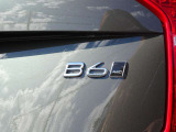B6 AWD エンブレム