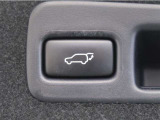 パワーバックドア:電動でリヤゲートが開閉できます。運転席やスマートキーでも操作できます。