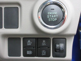 安全運転をお手伝いするダイハツ自動車の運転支援装置「スマートアシスト機能」付きです。