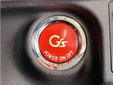 G’s専用システスタートボタンです。キーが車内にあれば、エンジンの始動・停止はブレーキを踏んでスイッチを押すだけ!キーを取り出す手間を省き、ワンプッシュでエンジンを操作するので簡単でスムーズです。