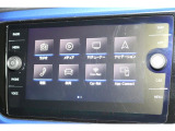 操作ボタンが大きく表示され、見やすく操作しやすいディスプレイです。
