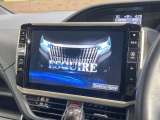【BIG-X10インチナビ】人気の大画面BIG-Xナビを装備。専用設計で車内の雰囲気にマッチ!ナビ利用時のマップ表示は見やすく、テレビやDVDは臨場感がアップ!いつものドライブがグッと楽しくなります♪