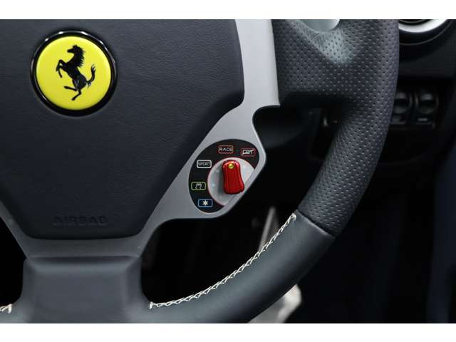 中古車 フェラーリ F430 F1 右ハンドル 後期カーボンブレーキ の中古車詳細 (23