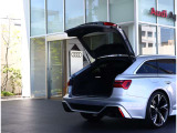 ■デザインへのこだわり:「Audiのデザインはタイムレスでなければならない」の言葉が示しているように、時を越えて美しく、魅力的であることを目指して、Audiは極力シンプルなデザインを追求しています。