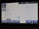 トヨタ純正SDナビ+フルセグテレビ+Bカメラ+ETC付きです。詳細地図により目的地をピンポイントで設定できます。初めての道でも迷いにくく、ロングドライブも快適ですよ♪