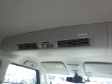 車内全体に快適な風を送り込みます☆ナノイー付きで除菌消臭機能も付いてます