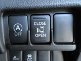 助手席側ワンタッチオートスライドドア ワンタッチで解錠&ドアオープン。手がふさがっていてもワンタッチスイッチを1回押すだけで解錠、オートスライドドアが作動します。