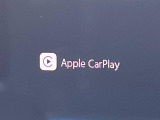 Apple Car Play:スマホとの有線接続で、ナビ・オーディオ再生などスマホのアプリ機能が画面でも使える便利機能です!