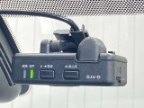 (ドライブレコーダー)400万画素の高画質録画と駐車時録画機能も兼ね備えた日産純正ドライブレコーダーです。もしもの時も映像で記録が残るので安心ですね。