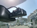 日産純正ドライブレコーダーも装備。ドライブ中の景色なども録画できます。