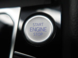 ●Start/Stop●ブレーキを踏みボタンを長押しするだけで、キーの抜き差しなく簡単にエンジンをかける事が出来ます。