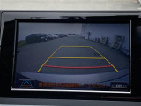 【バックモニター】後ろのカメラの映像をモニターに映し出すことができます!後方の見えない死角や、障害物との距離感をしっかり確認することができます!駐車が苦手な方におすすめです。//