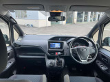 ノア 2.0 X ウェルキャブ 助手席リフトアップシート 4WD 