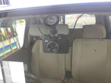 煽り運転や万が一の際にも章子映像が撮れる安心のドライブレコーダー装備!