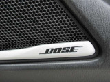 ☆BOSEオーディオシステムを装備!走行中のエンジンやロードノイズで聞こえにくくなる音域を補正して快適な音響空間を提供します☆